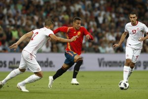 Rodrigo en una jugada.