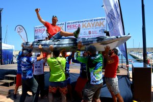 El campeón en lo más alto.