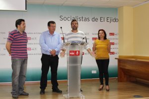 José Miguel Alarcón con Desiderio Enciso y otros dos excomponentes de UPyD.