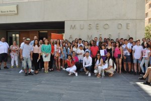 Participantes del Programa Promociona, hoy al finalizar el acto de clausura en el Museo Arqueológico.