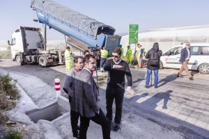 Visita a caminos rurales en obras por parte del alcalde de la capital y el concejal de Agricultura.