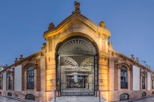 Entorno del Mercado Central de Almería donde se realizará la remodelación.