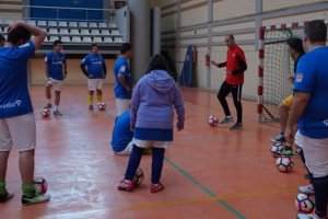 Soriano dando instrucciones.