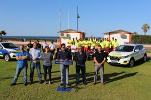 Presentación de algunos de los medios humanos y materiales con los que se va a contar en el Plan de Playas de El Ejido de este año.