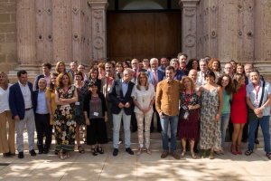 Foto de familia tras la aprobación de la Ley del Cine de Andalucía.
