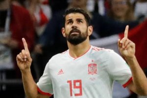 Tres goles para el 9 de España.