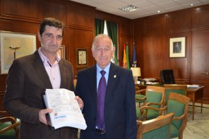 El alcalde de Oria con el presidente de Diputación.