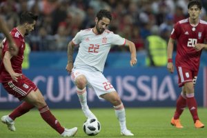 Isco ya lidera a La Roja en pases, disputas y regates.