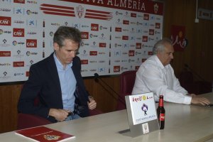 Miguel Corona y Alfonso García en rueda de prensa.