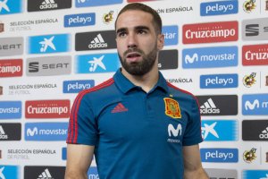 El internacional  español en la rueda de prensa.