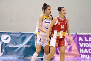 Sandra Molero sigue fiel a sus colores.