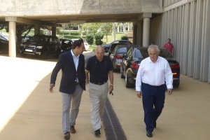 Fran Fernández con Luis Guillén y Alfonso García.