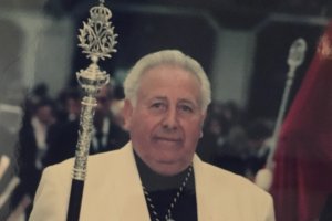 Agustín García durante una procesión.