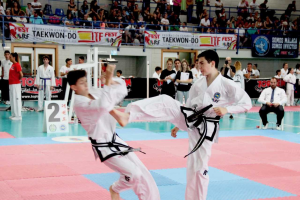 Gran ambiente en una nueva edición del Open Roquetas.