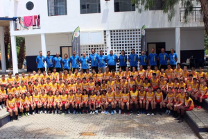 Los participantes en el Campus posan antes de la despedida.