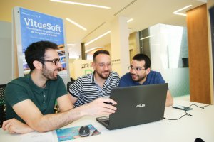 El equipo de Vitaesoft,  Fernando Cardila, Rafael Bernabéu, y Cristian Navarro.