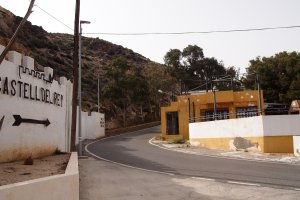 Entrada a Castell del Rey, desde El Cañarete.