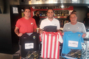 Las equipaciones del nuevo equipo almeriense.