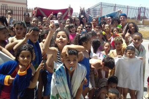Decenas de niños de El Puche participarán este verano en los talleres y actividades que coordina la ong Movimiento por la Paz.
