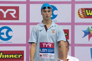 El nadador ejidense antes de comenzar la prueba.