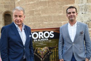 El empresario Óscar Chopera y el alcalde Ramón Fernández-Pacheco.
