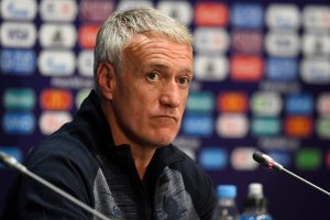 El seleccionador francés en la rueda de prensa.