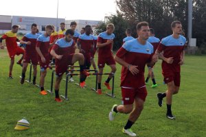 Jonathan Zongo trabajando con el Extremadura.