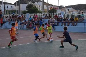 Fiesta del fútbol para todas las edades.