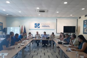 La Asociación de Empresarios se ha reunido con alcaldes y sindicatos para explicarles la “gravedad de la situación”.