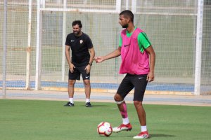 Joaquín Fernández en el entrenamiento en Pinatar.