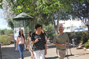 Los alcaldes, en Góñar, tras presentar el proyecto.