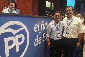 Javier Aureliano García y Ramón Fernández-Pacheco, ayer en Madrid.