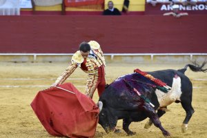 Enrique Ponce demostró una vez por qué se le considra un maestro no sólo por su oficio y su entrega.