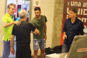 Luis Rioja, Miguel Ángel Corona, Bernardo Hernández y Rafita en la zona mixta.