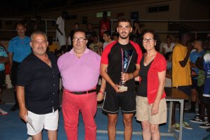 Rubí con el deporte.