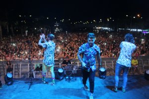 Bombai cerró Los40 Summer Live en San Juan de los Terreros.
