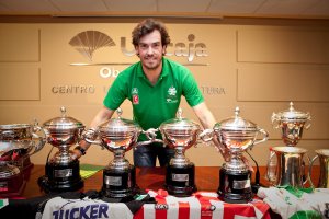 Coleccionista de títulos.