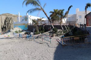 La Isleta del Moro durante los preparativos del rodaje. (Foto: cortesía de ‘Cine en serie’)