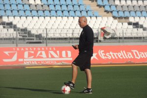 Miguel Compán en el Estadio de los Juegos Mediterráneos.