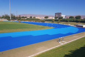 La nueva pista de atletismo será azul.