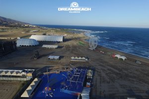Recinto del festival Dreambeach de años anteriores en la playa de Villaricos (imagen de Dreambeach).