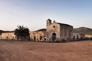 El Cortijo del Fraile, un BIC situado en el Parque Natural Cabo de Gata-Níjar.