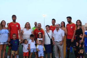 Pepe Callejón con su familia.
