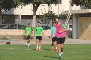 Arzura en el campo de la Vega de Acá este lunes.