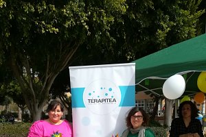 Ana Almécija y Esther Ramos en uno de sus talleres.