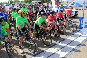 El pelotón ciclista almeriense tiene una cita en Adra.