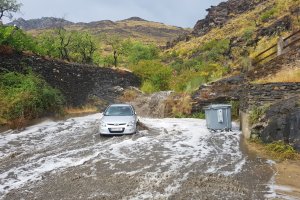 Ramblas y cauces secos transportan gran cantidad de agua de lluvia