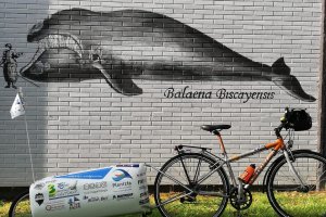 El pelotón estuvo formado por once ciclistas atraídos por la historia y el destino.