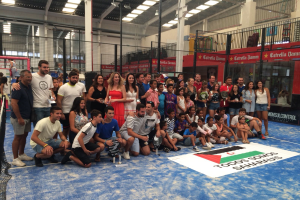 Los participantes en un gran evento.