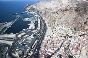 El tramo de autovía A7 de Almería a Aguadulce tendrá tercer carril por saturación del tráfico.